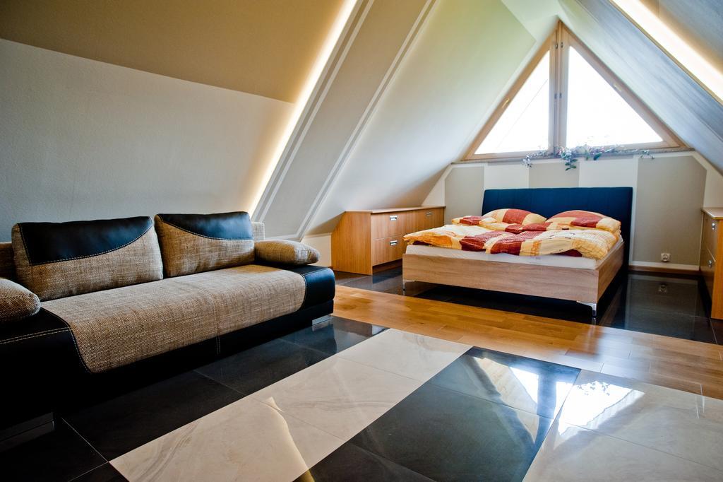 Apartamenty Toporowa Cyrhla Закопане Стая снимка