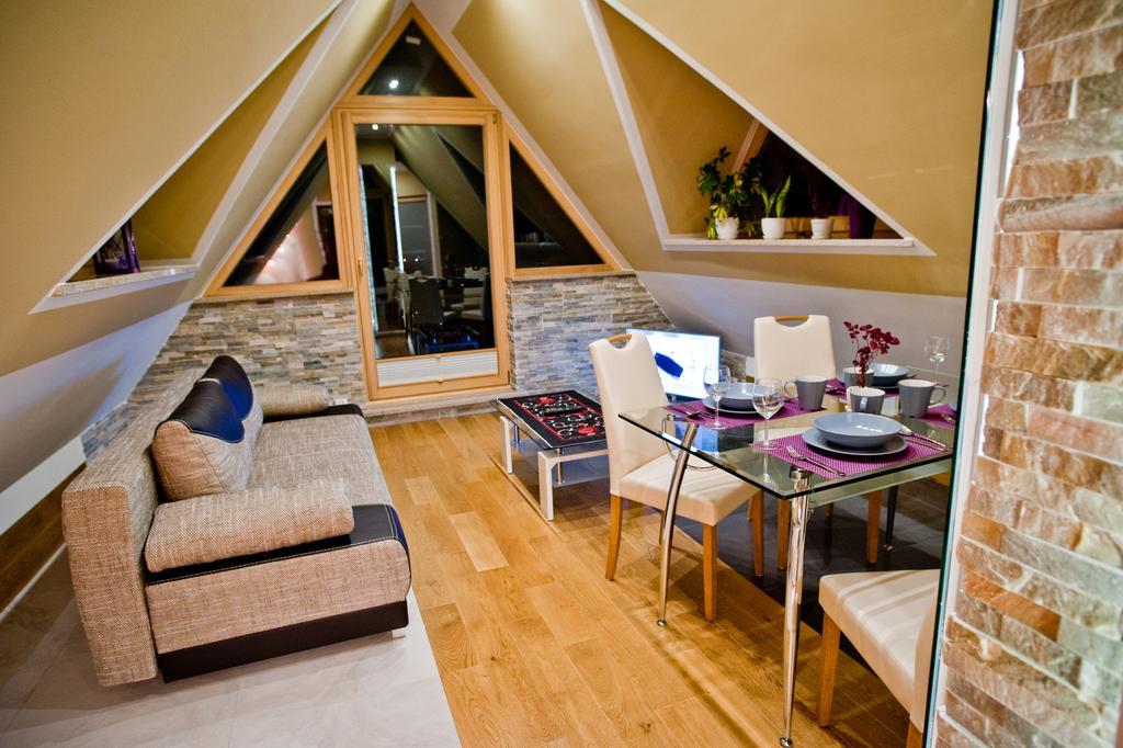 Apartamenty Toporowa Cyrhla Закопане Стая снимка